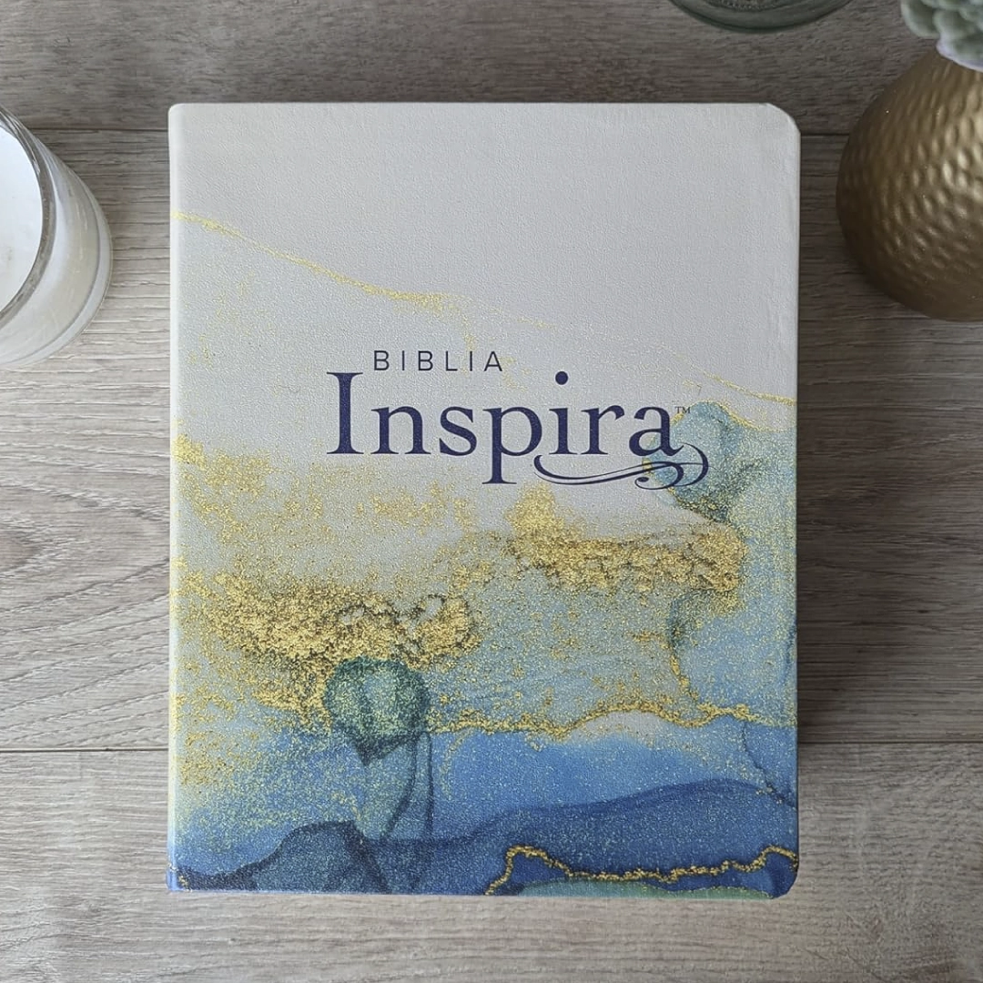 Biblia Inspira NTV con Filament (SentiPiel, Oro): La Biblia que inspira tu creatividad