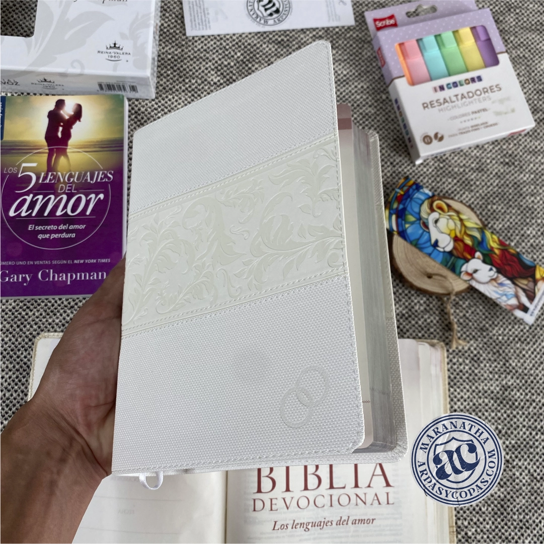 Biblia Devocional Los Lenguajes Del Amor -  RVR60 (Blanco)