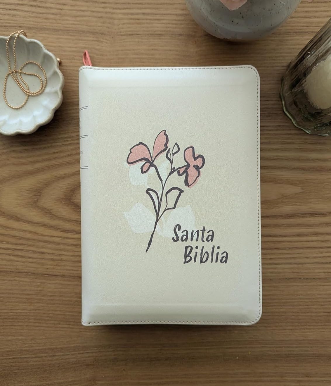 Biblia Compacta, Letra Grande con Filament (SentiPiel, Beige, Letra Roja)